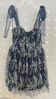 Couture Blkgold EMB Mesh Kleid