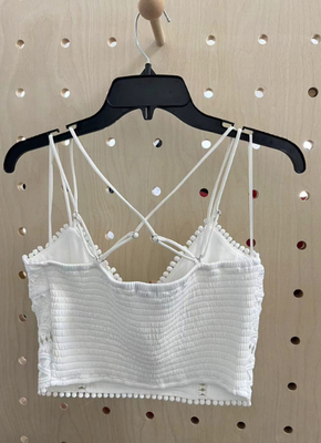 Ausgezeichneter weißer Häkel-Halter-Top